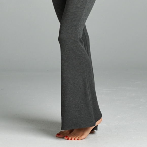 Women Emerald Belted Top With Bell Bottom Pants
